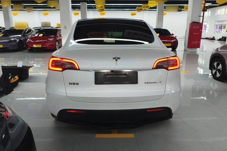 Used Tesla Model Y 2024 Long-Range All-Wheel-Drive Version Rear