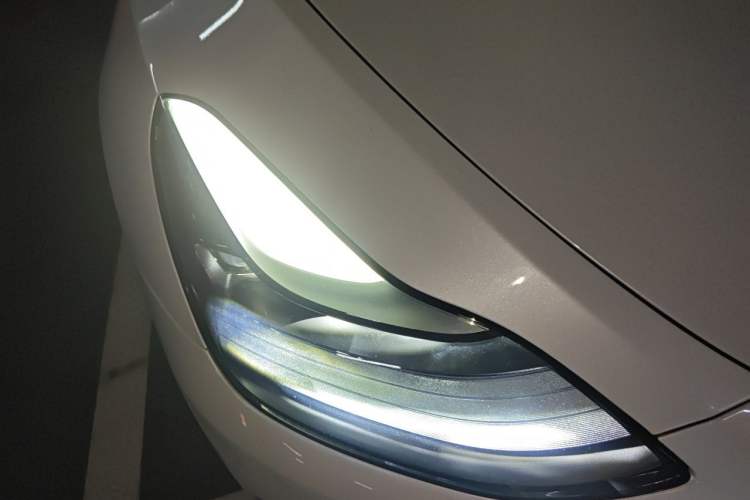 Used Tesla Model Y 2024 Rear-Wheel-Drive Version Right Front Headlight