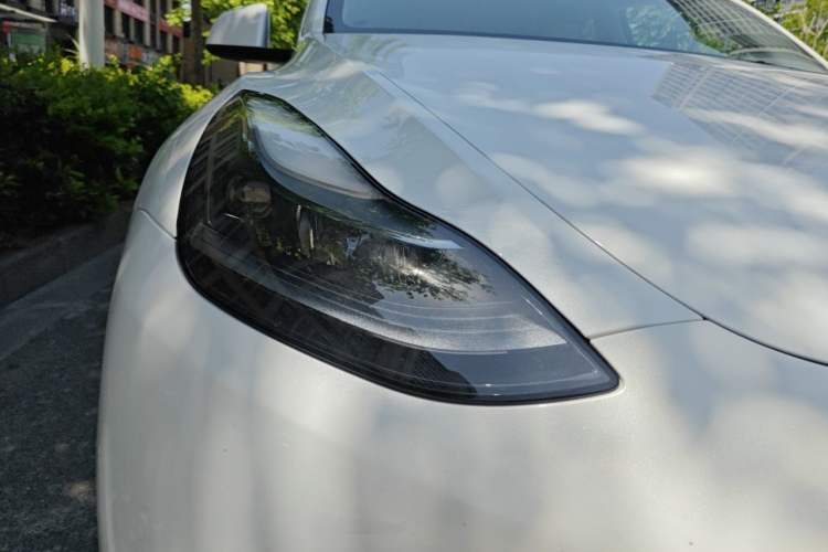 Used Tesla Model Y 2024 Rear-Wheel-Drive Version Right Front Headlight