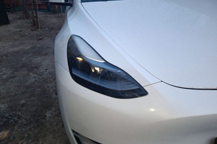 Used Tesla Model Y 2024 Long-Range All-Wheel-Drive Version Right Front Headlight