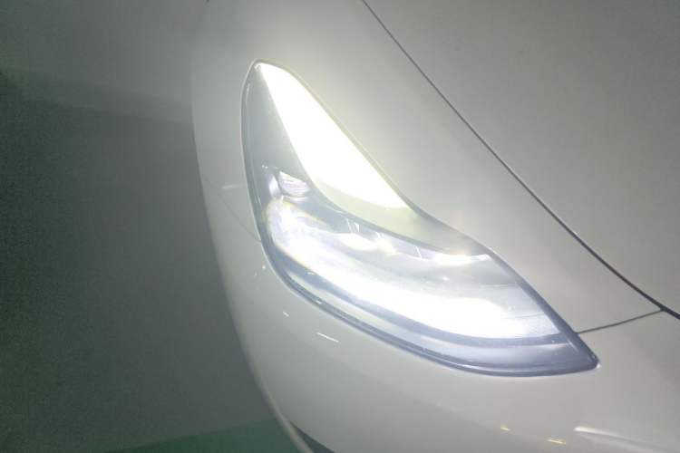 Used Tesla Model Y 2024 Rear-Wheel-Drive Version Right Front Headlight