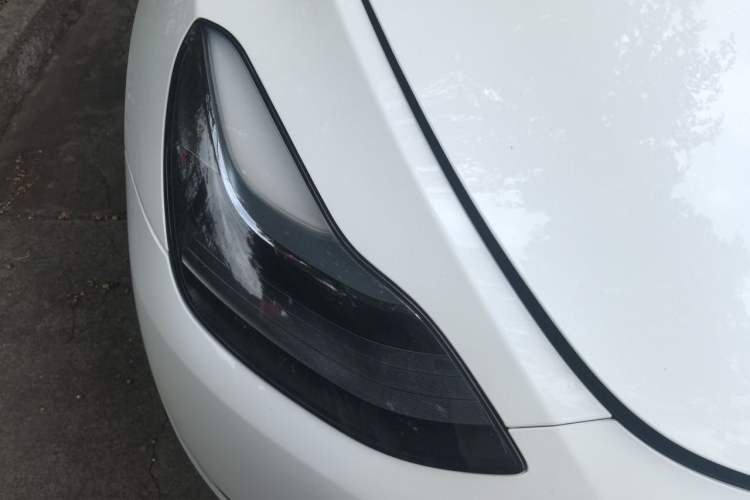 Used Tesla Model Y 2024 Long-Range All-Wheel-Drive Version Right Front Headlight