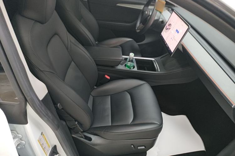 Used Tesla Model Y 2024 Rear-Wheel-Drive Version Right Front Seat