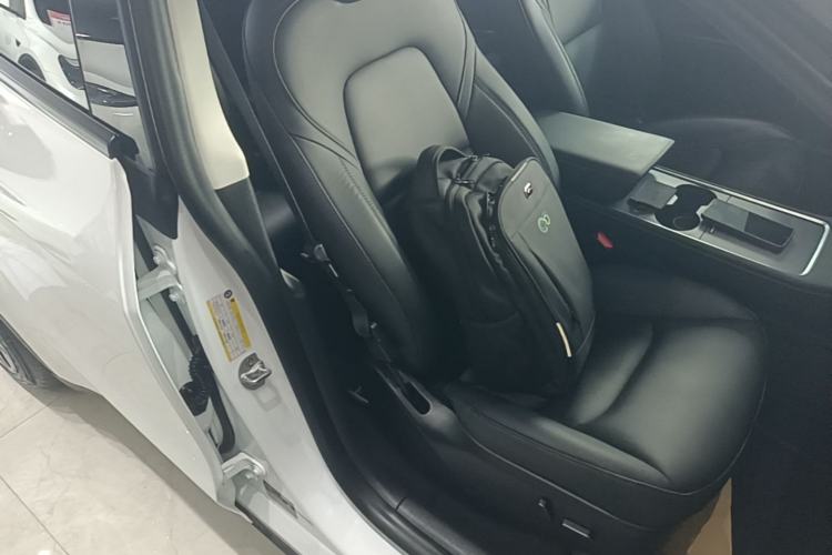 Used Tesla Model Y 2024 Rear-Wheel-Drive Version Right Front Seat