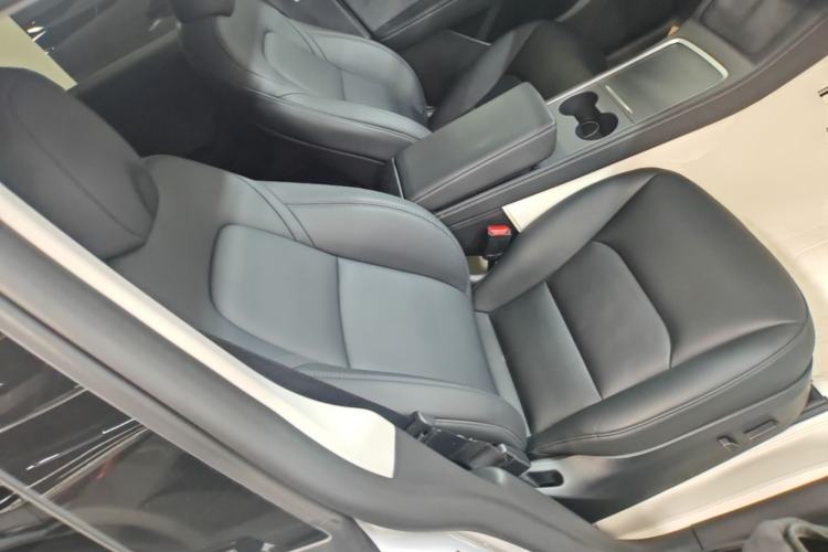 Used Tesla Model Y 2024 Rear-Wheel-Drive Version Right Front Seat