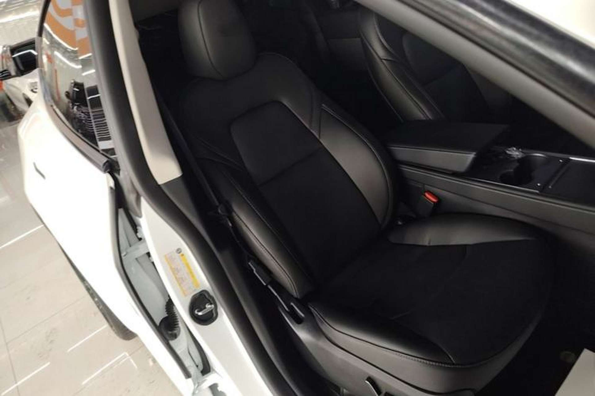 Used Tesla Model Y 2024 Rear-Wheel-Drive Version Right Front Seat