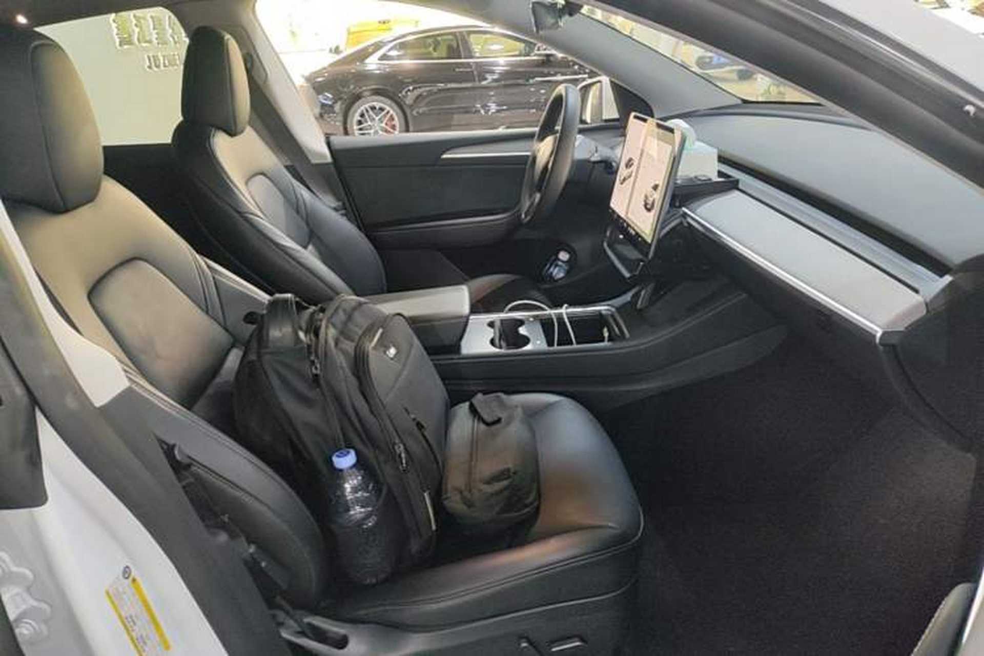 Used Tesla Model Y 2024 Rear-Wheel-Drive Version Right Front Seat