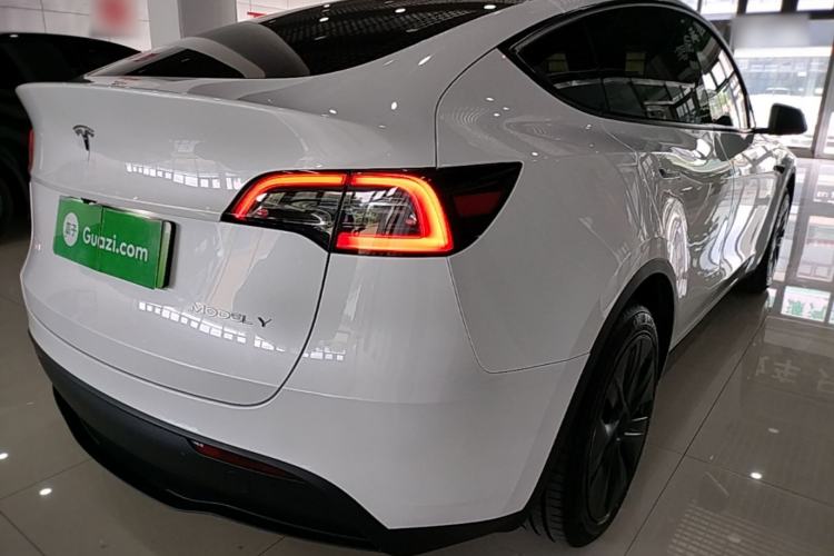 Used Tesla Model Y 2024 Long-Range All-Wheel-Drive Version Right Rear Taillight