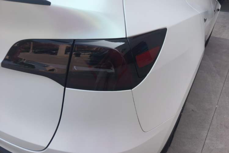 Used Tesla Model Y 2024 Rear-Wheel-Drive Version Right Rear Taillight