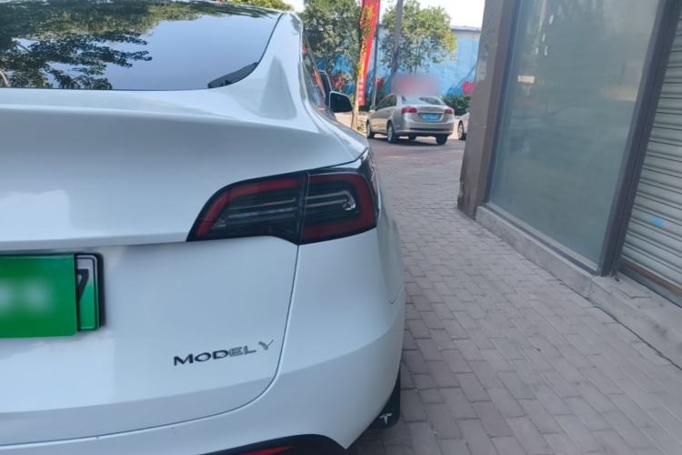Used Tesla Model Y 2024 Rear-Wheel-Drive Version Right Rear Taillight
