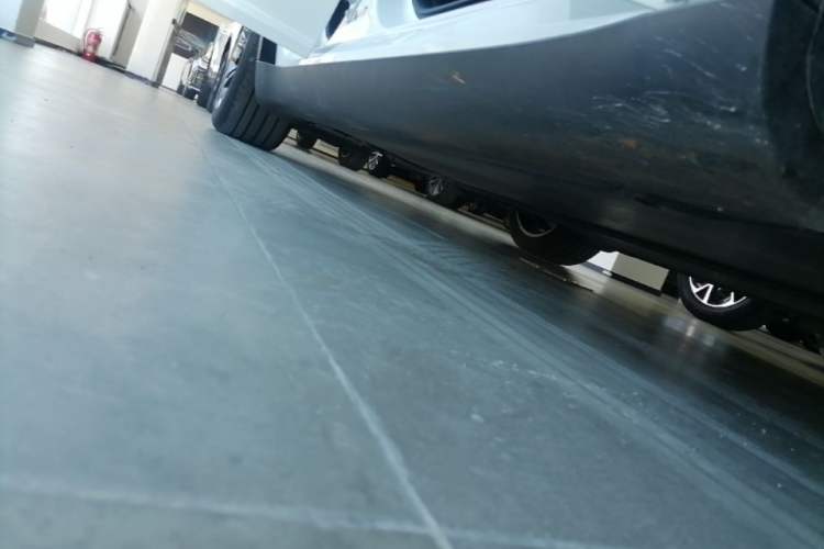 Used Tesla Model Y 2024 Rear-Wheel-Drive Version Right Side Sill