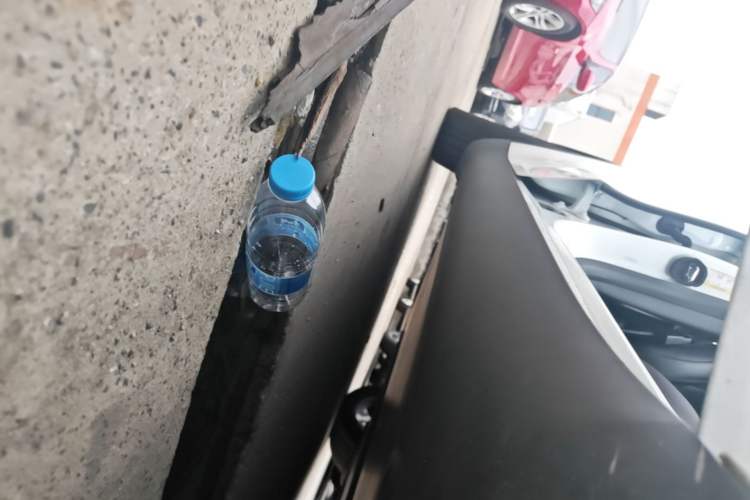 Used Tesla Model Y 2024 Rear-Wheel-Drive Version Right Side Sill