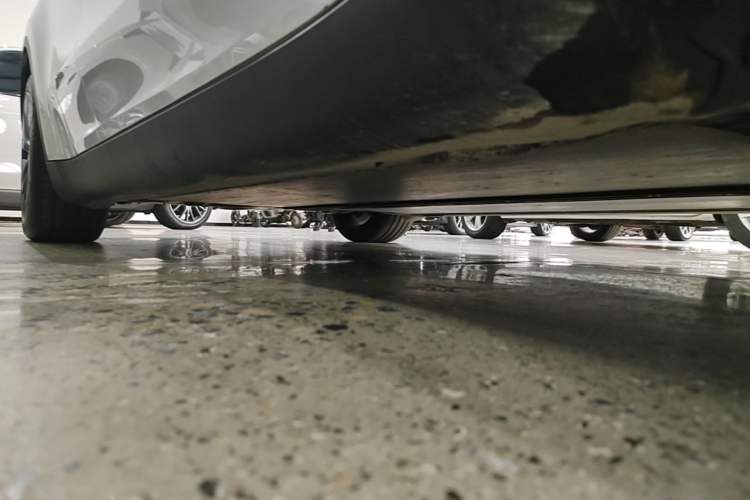 Used Tesla Model Y 2024 Rear-Wheel-Drive Version Right Side Sill