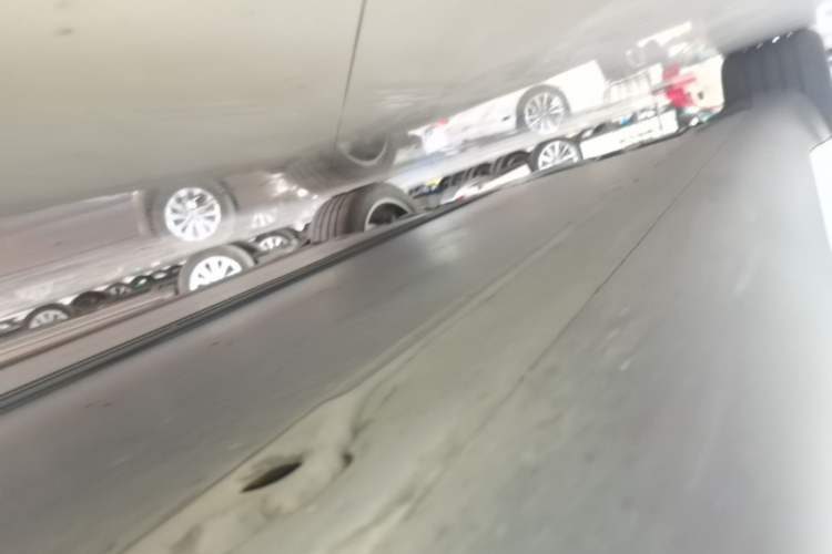 Used Tesla Model Y 2024 Rear-Wheel-Drive Version Right Side Sill