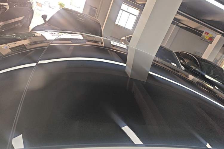 Used Tesla Model Y 2024 Long-Range All-Wheel-Drive Version Roof
