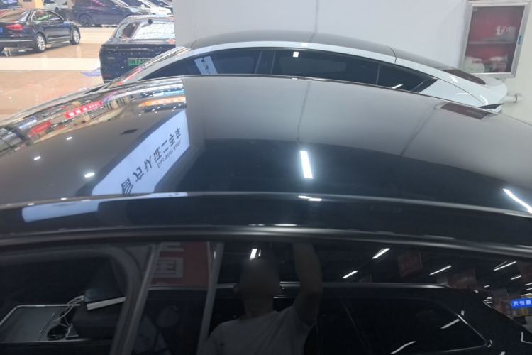 Used Tesla Model Y 2024 Rear-Wheel-Drive Version Roof