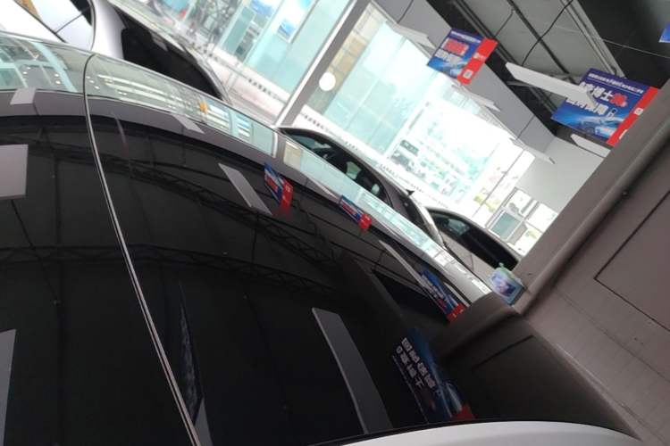 Used Tesla Model Y 2024 Rear-Wheel-Drive Version Roof
