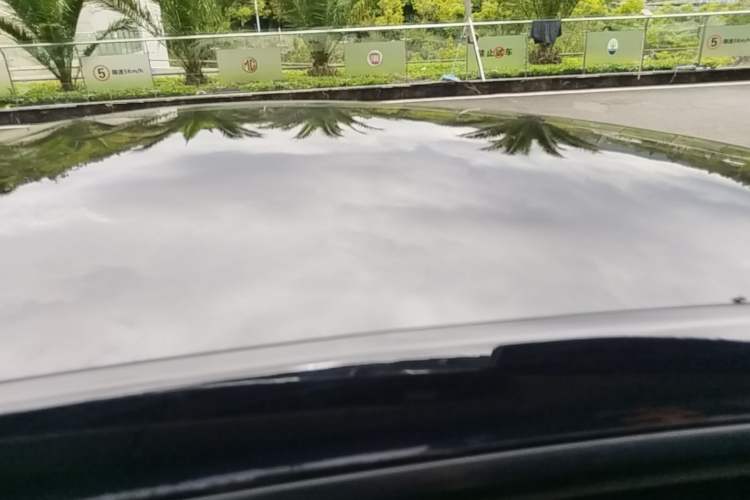 Used Tesla Model Y 2024 Rear-Wheel-Drive Version Roof