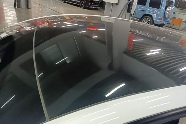 Used Tesla Model Y 2024 Rear-Wheel-Drive Version Roof