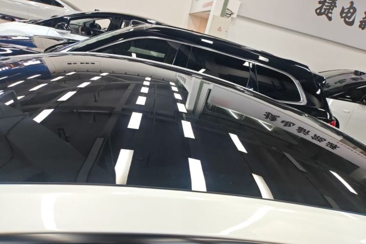 Used Tesla Model Y 2024 Rear-Wheel-Drive Version Roof