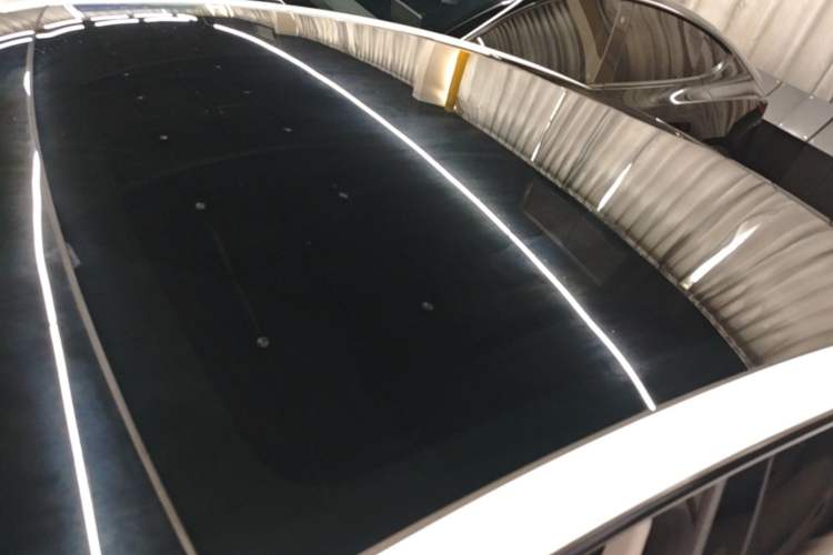 Used Tesla Model Y 2024 Rear-Wheel-Drive Version Roof