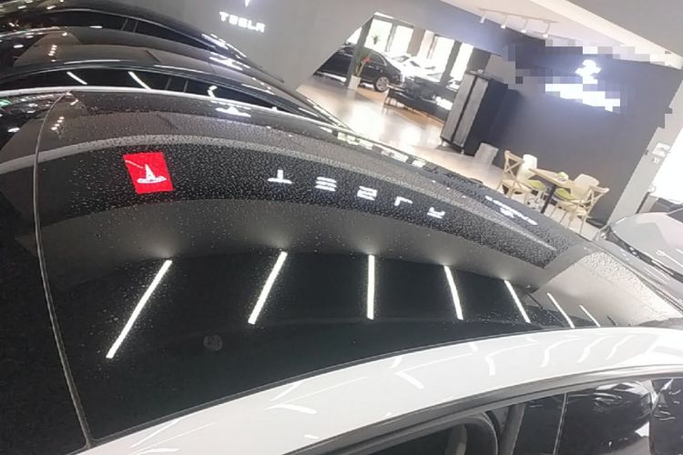 Used Tesla Model Y 2024 Rear-Wheel-Drive Version Roof