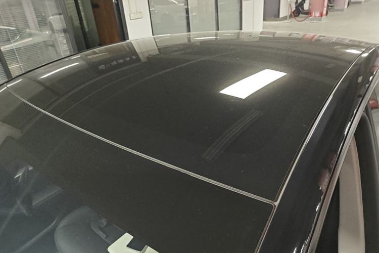 Used Tesla Model Y 2024 Rear-Wheel-Drive Version Roof