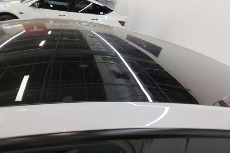 Used Tesla Model Y 2024 Rear-Wheel-Drive Version Roof