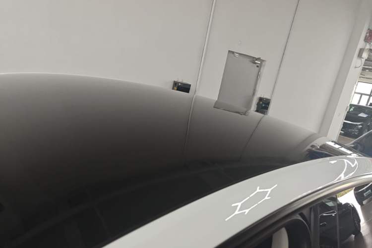 Used Tesla Model Y 2024 Rear-Wheel-Drive Version Roof
