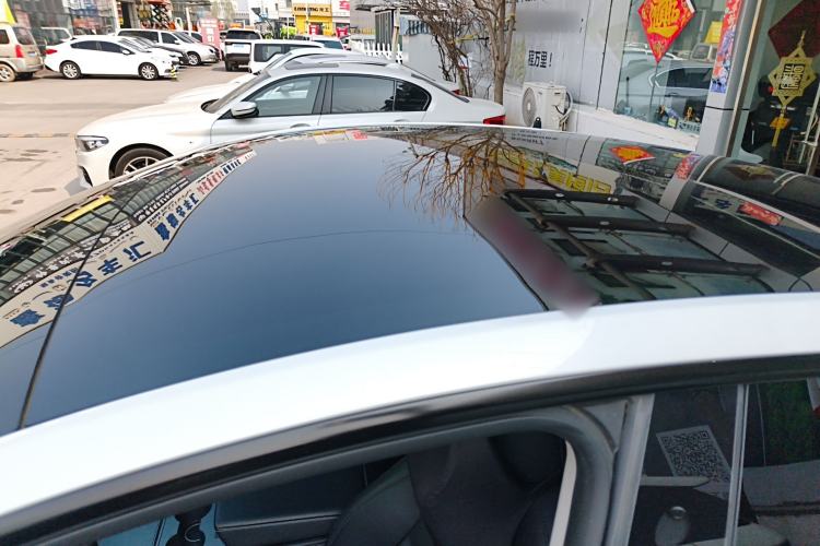 Used Tesla Model Y 2024 Rear-Wheel-Drive Version Roof