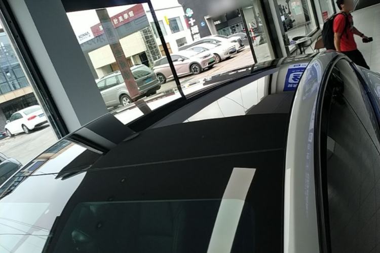 Used Tesla Model Y 2024 Rear-Wheel-Drive Version Roof