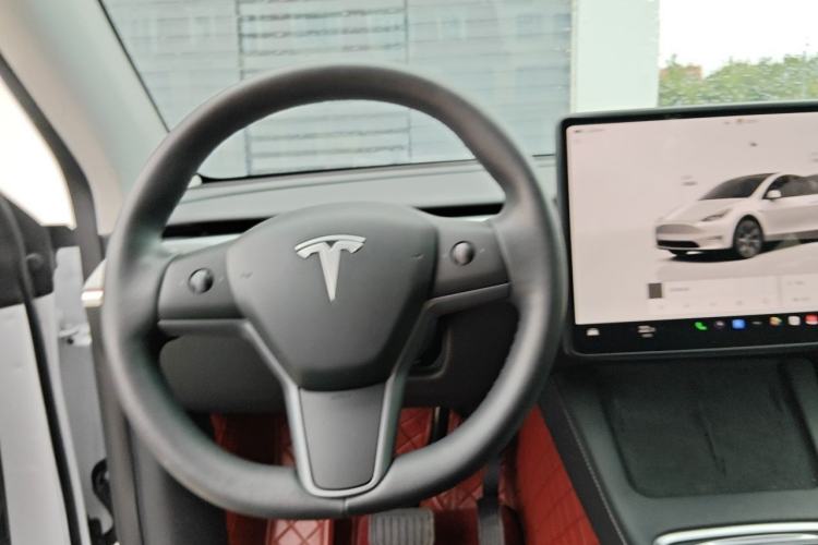 Used Tesla Model Y 2024 Rear-Wheel-Drive Version Steering Wheel