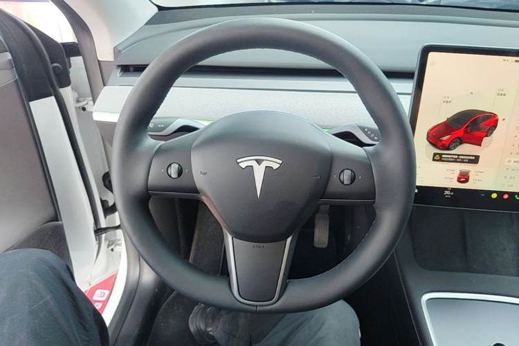 Used Tesla Model Y 2024 Rear-Wheel-Drive Version Steering Wheel