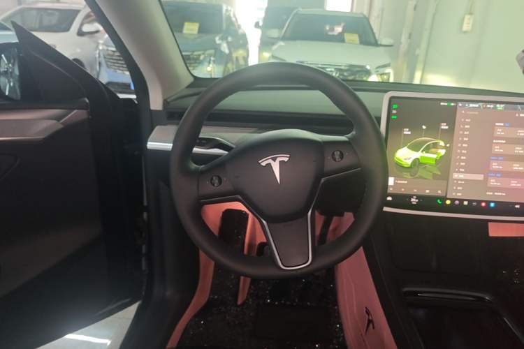 Used Tesla Model Y 2024 Rear-Wheel-Drive Version Steering Wheel