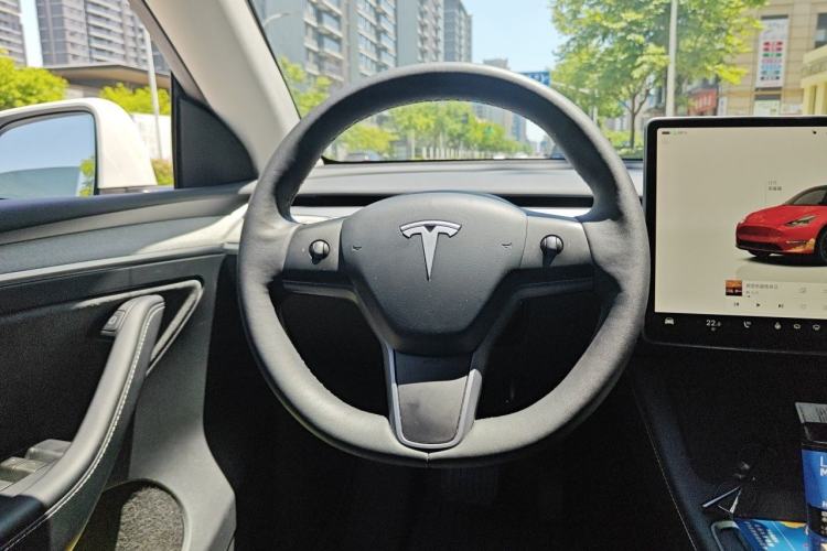 Used Tesla Model Y 2024 Rear-Wheel-Drive Version Steering Wheel