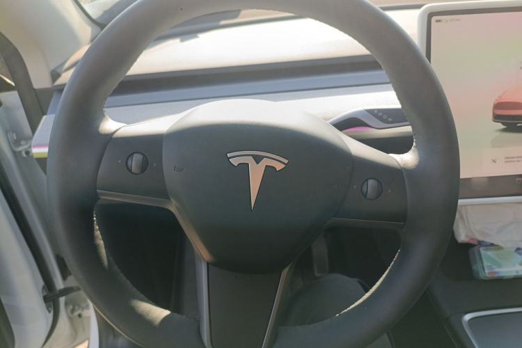 Used Tesla Model Y 2024 Rear-Wheel-Drive Version Steering Wheel