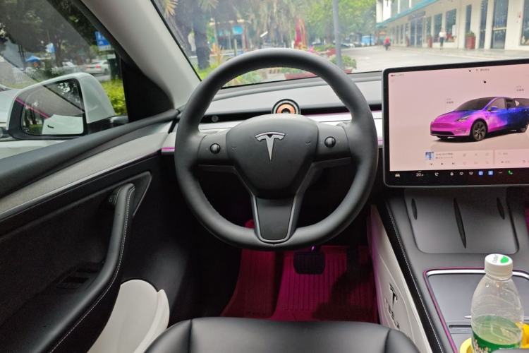 Used Tesla Model Y 2024 Rear-Wheel-Drive Version Steering Wheel