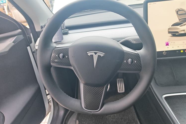 Used Tesla Model Y 2024 Rear-Wheel-Drive Version Steering Wheel