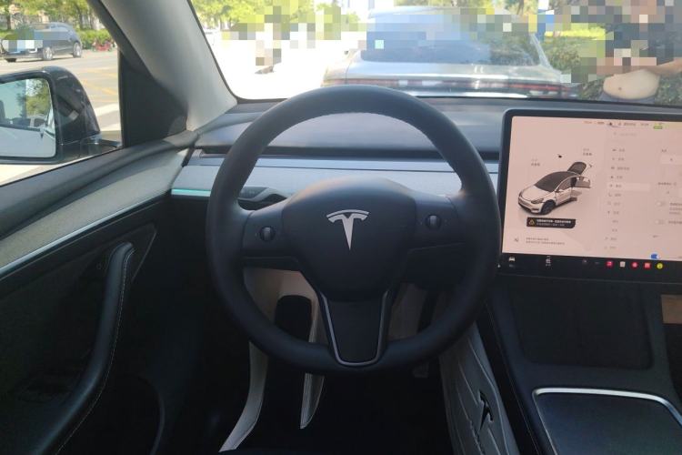 Used Tesla Model Y 2024 Rear-Wheel-Drive Version Steering Wheel