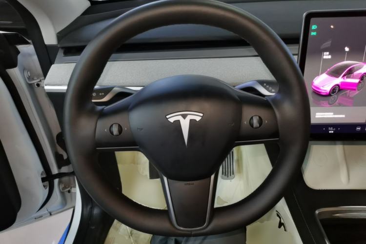 Used Tesla Model Y 2024 Rear-Wheel-Drive Version Steering Wheel