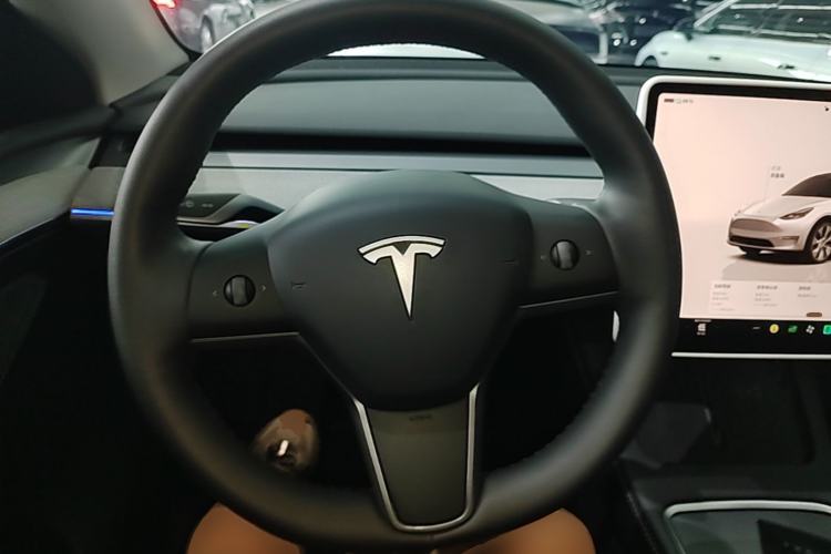 Used Tesla Model Y 2024 Rear-Wheel-Drive Version Steering Wheel