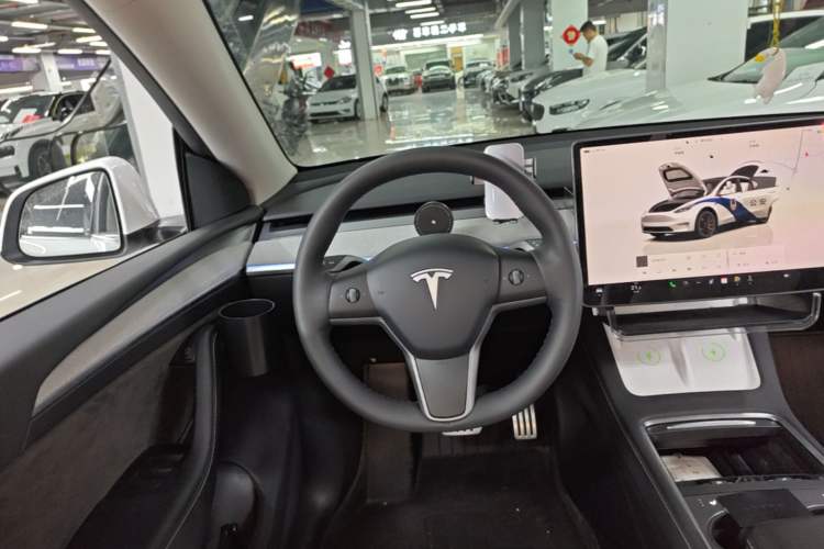 Used Tesla Model Y 2024 Performance High-Performance Edition Steering Wheel