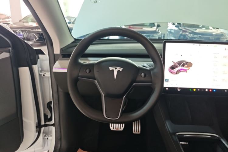 Used Tesla Model Y 2024 Rear-Wheel-Drive Version Steering Wheel