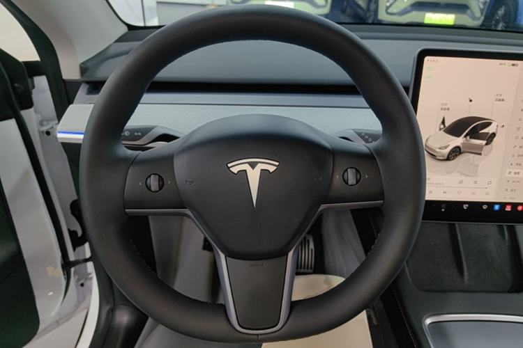 Used Tesla Model Y 2024 Rear-Wheel-Drive Version Steering Wheel