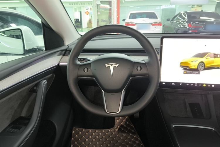 Used Tesla Model Y 2024 Rear-Wheel-Drive Version Steering Wheel