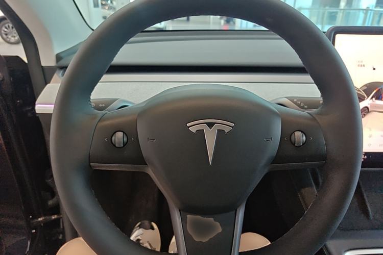 Used Tesla Model Y 2024 Rear-Wheel-Drive Version Steering Wheel