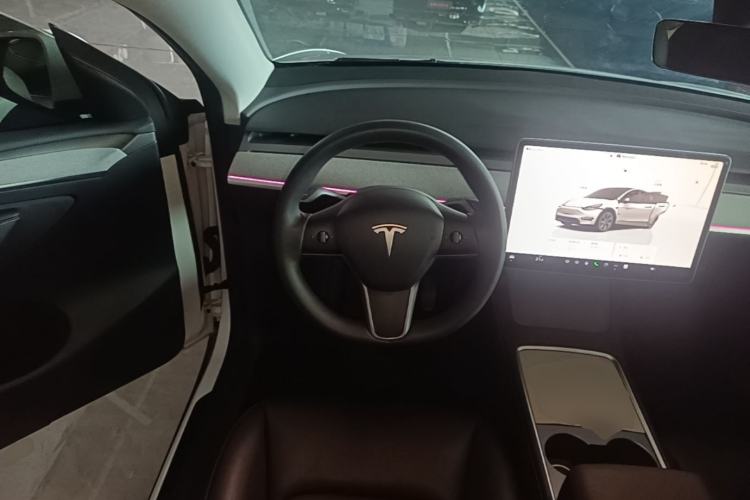Used Tesla Model Y 2024 Rear-Wheel-Drive Version Steering Wheel
