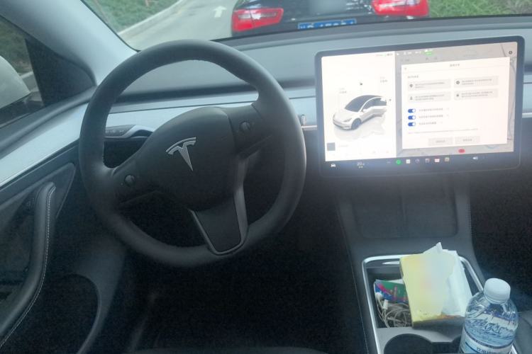 Used Tesla Model Y 2024 Rear-Wheel-Drive Version Steering Wheel