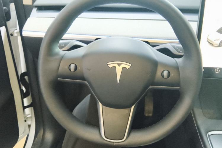 Used Tesla Model Y 2024 Rear-Wheel-Drive Version Steering Wheel