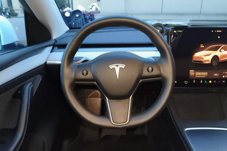 Used Tesla Model Y 2024 Rear-Wheel-Drive Version Steering Wheel